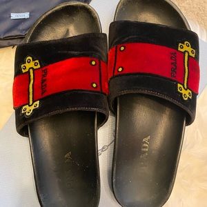 Prada slides